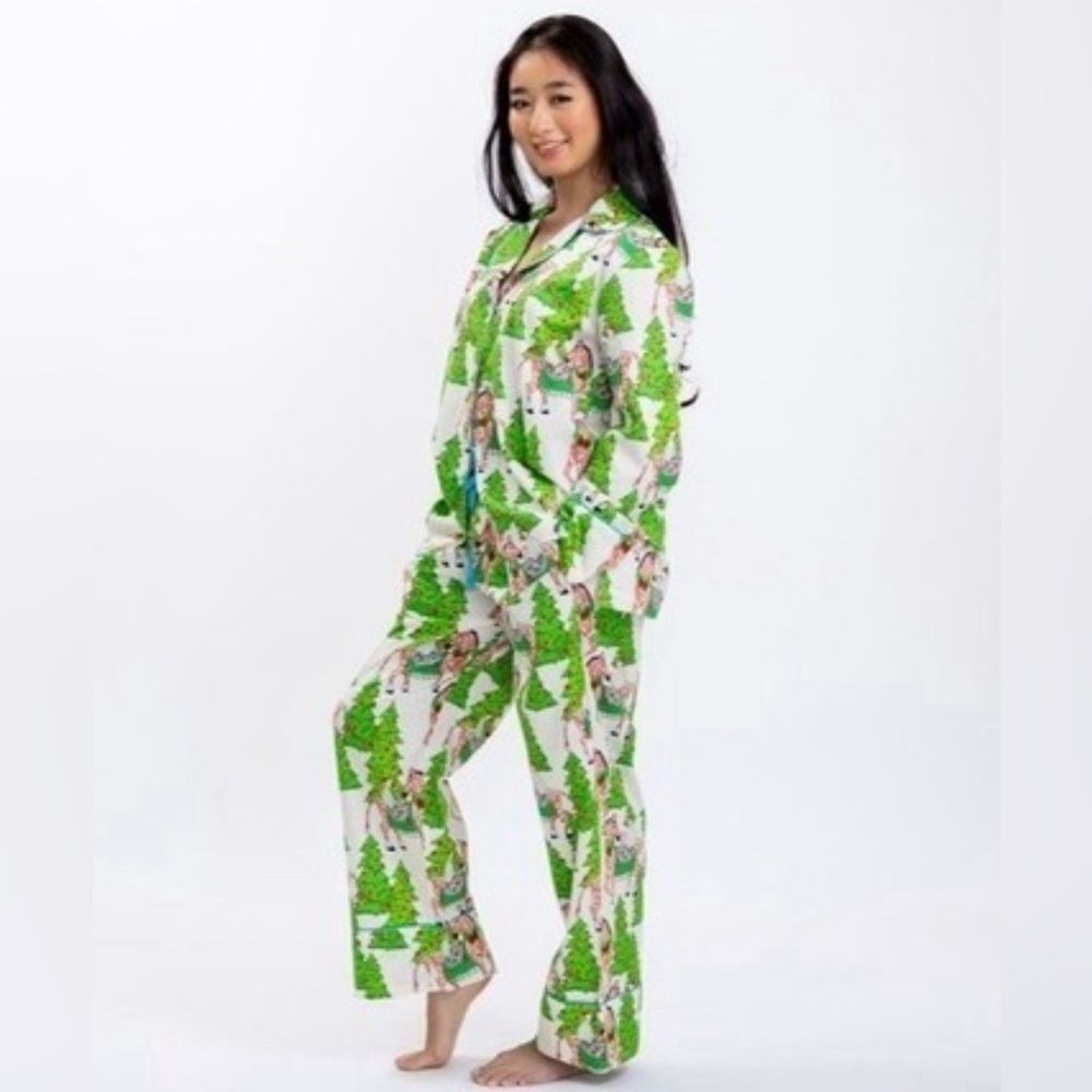 Jaye's Studio Safari Christmas Luxe Sateen Full Pajama Set size small